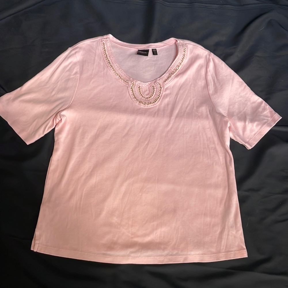 Rafaella Peach shirt with gold crochet trim size xl
